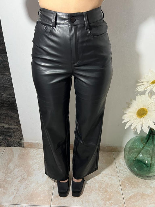 Pantalón Recto Polipiel